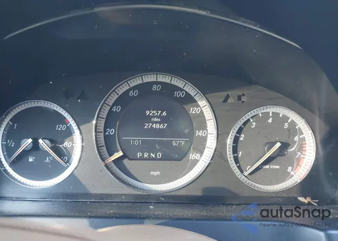 2008 Mercedes-Benz C 300 Luxury 4Matic z USA, uszkodzony, nr VIN WDDGF81X58F175656